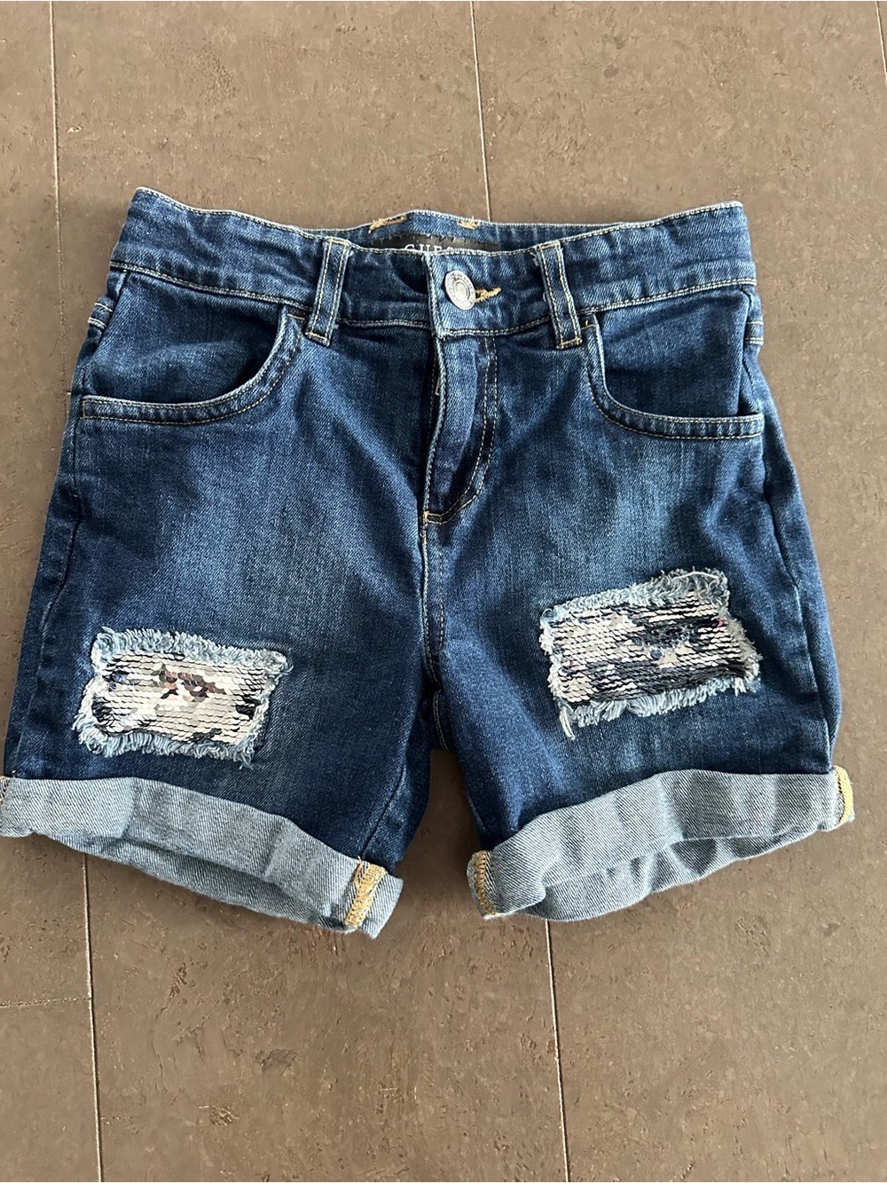 Guess Rolled Cuff Distressed Jean Shorts size 8